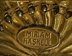 Vintage Miriam Haskell Faux Baroque Pearl Etched Design Gold Tone Fan Brooch Pin