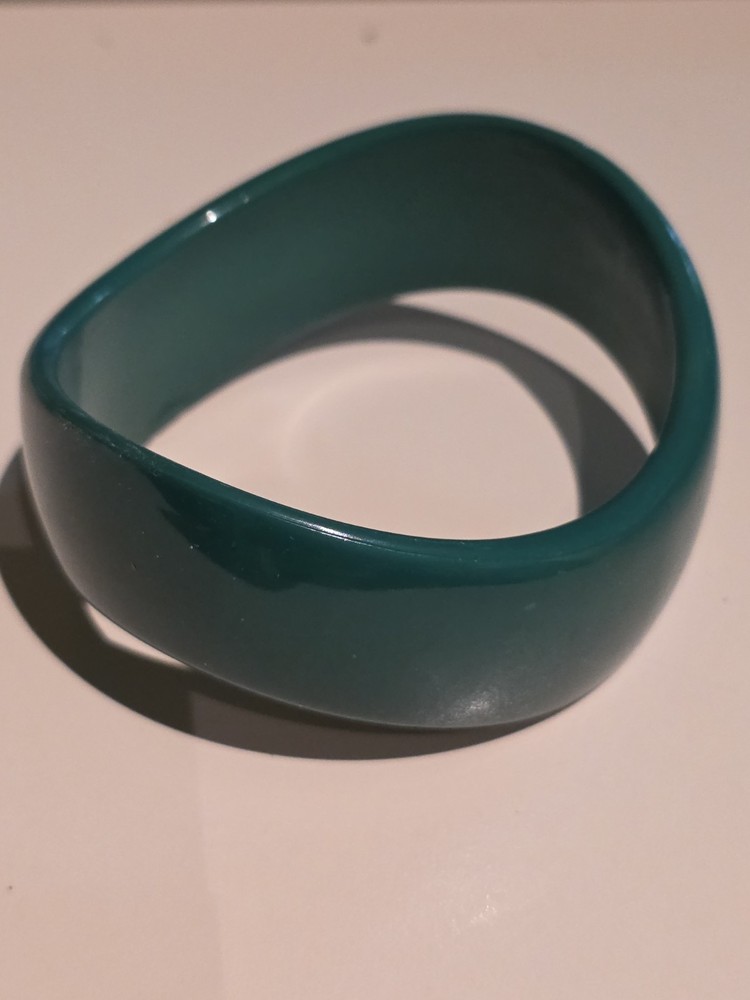 Vtg Mod Green Chunky Wide Acrylic Plastic Lucite Resin Bangle Statement Bracelet
