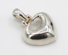 Vintage Espo Sig Solid Sterling Magnet Hinge Clasp Heart Pendant 15.62g