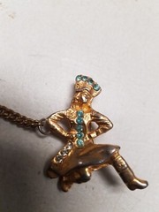 Set of 2 Gold Tone Dancing Russian Pins (M)