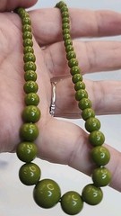 VTG Hand Strung Moss Green Beaded Necklace W/Matching Screwback Earrings 17″