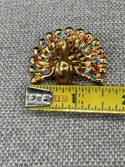 Vintage Brooch Peacock Multicolor Rhinestones Gold Tone Bird 1.5 Inches