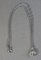 Vintage Fashion 14 1/2″ MONET Chain and Crystal Pendant Necklace 2.0g #C523