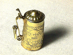 Beer Stein Charm Germany Vintage 1950s 14K Solid Gold Signed 21 MM X 10 MM 2.3g