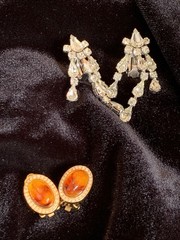 vtg clip on earrings lot +brooch