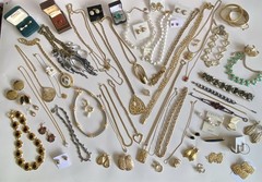 Vintage Jewelry Lot 71 PC Coro Joan Rivers Lisner Trifari Many Signed