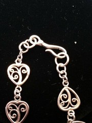 Vintage Silver Heart Filigree Bracelet 8″ approx 1 cm wide