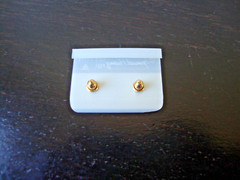 VINTAGE SAMUEL HUANG CLOISONNE EARRINGS WHITE & LAVENDER ENAMEL GOLD FILLED POST