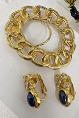 Jewelry Lot 1980s Black and Yellow Gold Tone incl Monet, Trifari, and more