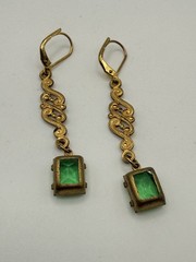 Vintage‎ Rhinestone Drop Earrings Pierced Gold Tone Green Stone 2”