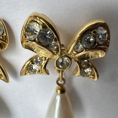 Vintage Marvella Bow Gold Plated Rhinestones Faux Pearl Dangle Pierced Earrings
