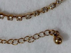 Vintage-Anklet /Bracelet-Goldtone W/Rhinestones & Rose shaped charms- 8.5 in LG