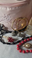 Grandma’s Estate; Jewelry, Trinkets, & Vtg, Fun, Floral Inspired Junk! #171