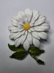 Vintage Enamel Daisy Brooch Pin With Green Stem 2.5″