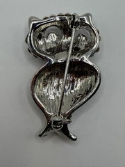 SILVER TONE OWL BROOCH PIN CLEAR RHINESTONE BIRD COSTUME JEWELRY LAPEL VINTAGE
