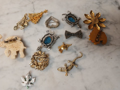 Vintage Estate Brooch Lot Costume, Christmas, Animals Brooches & Pins