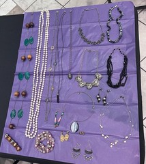 Mixed Lot Vintage & Current Costume Jewlery. Very Good Condition. All Wearable.