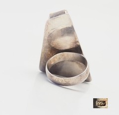 Unusual modernist geometry sterling silver Baltic amber w inclusions ring sz 8