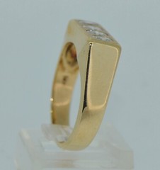 Vintage 14K 0.8 CTW Oval Cut Diamond Ring