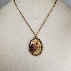 Vintage Porcelain Cameo Lover Dance Courting Couple Gold Tone Pendant 23″ Chain