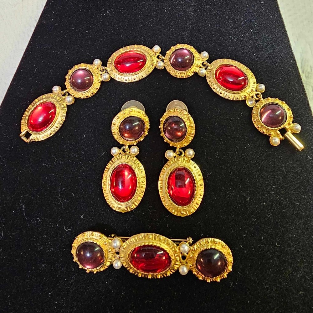 Goldtone Brooch Earrings & Bracelet set w purple red stones & faux pearl- READ