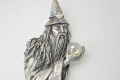 Signed JJ JONETTE Vtg Crystal Wizard Brooch crystal ball LARGE *missing 1 stone