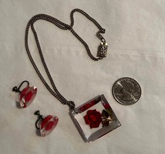 Vintage Lucite Acrylic Rose Flower Necklace Earrings Set Retro