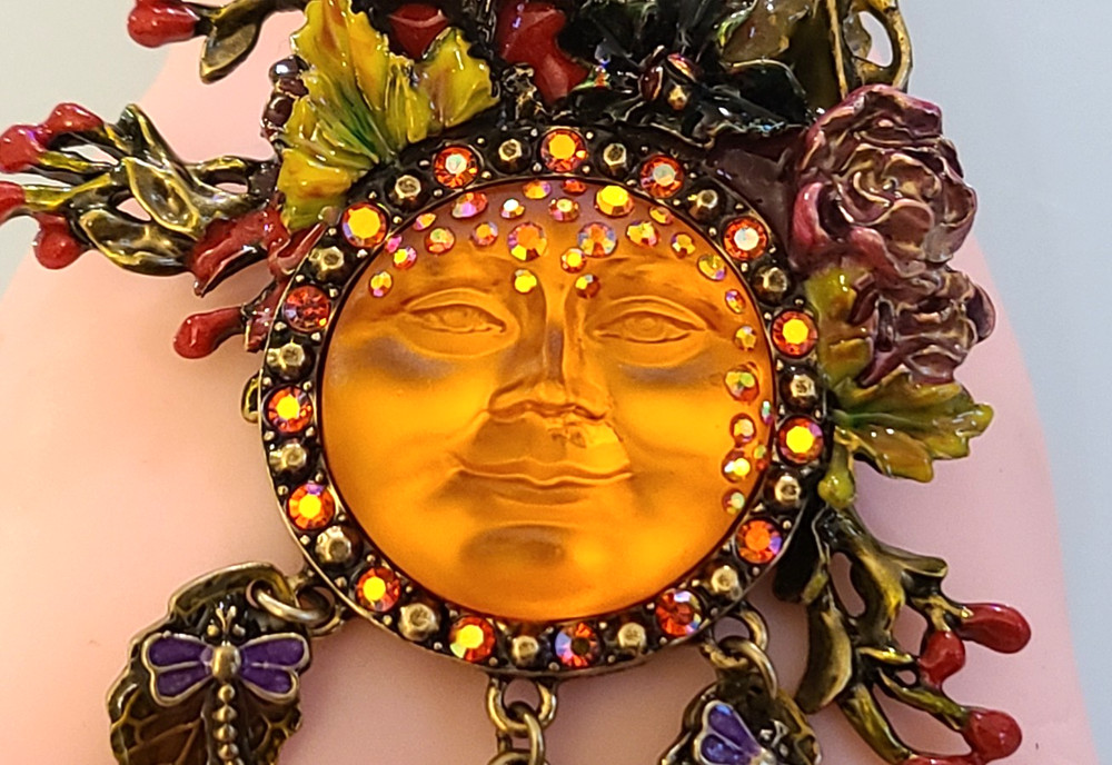 Kirks Folly Seaview Moon Autumn Harvest Mushroom Leaf Crystal Dangle Brooch Pend