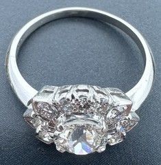 ESTATE MASSIVE 1CT CENTER EUROPEAN CUT NATURAL DIAMOND ENGAGEMENT RING PLATINUM
