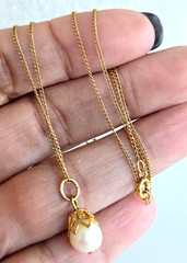 Vintage Faux Pearl Pendant with Gold Filled Chain Necklace 18″ Spring Ring Clasp