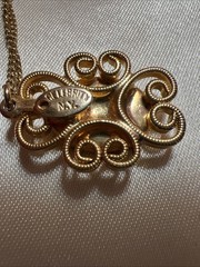Vintage Celebrity NY Carnelian Cabochan Filigree Gold Tone Pendant Necklace 17”