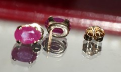 14k yellow gold earrings 1.00ct natural, treated ruby stud vintage 0.6gr N2948H