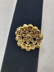Vintage Gold Tone Green Emerald Faceted Glass Cluster Brooch Pin 1.5 Inches