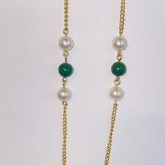 Vintage Faux White Pearl & Faux Green Jade Beads on Gold Tone Chain Necklace
