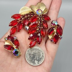 Juliana for Weiss Red Navette Rhinestone Metal Leaf Brooch & Earrings BOOK PIECE