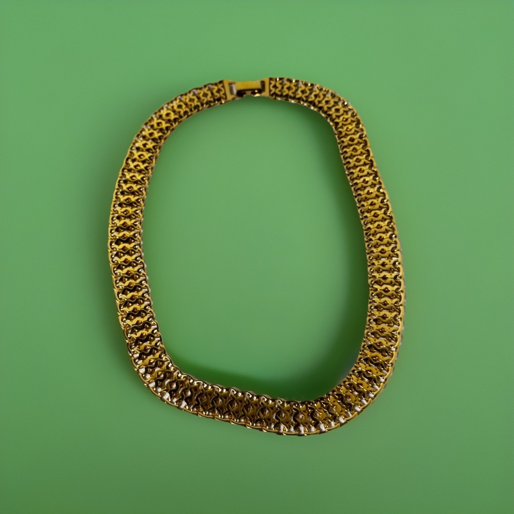 Vintage Monet Gold Necklace Signed 16” Gold Tone Matte Link Double Clasp