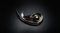Vintage Silver and Gold Danecraft Brooch 4.5 x 2.5 cm BB9