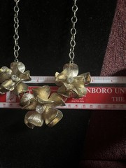 Signed “VCLM” Victorian Style Bold Y2K Gold Flower Necklace Bracelet Set 💕