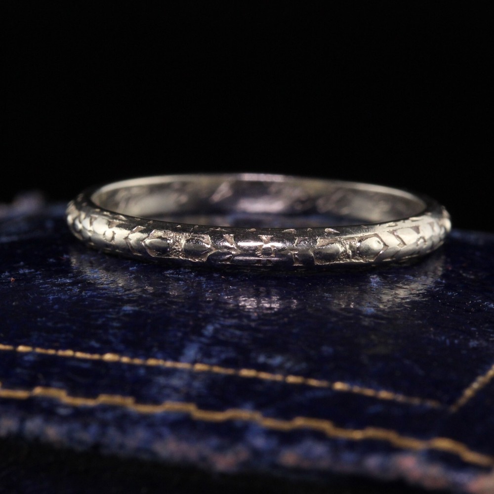 Antique Art Deco Belais 18K White Gold Engraved Wedding Band – Size 6