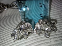 Vintage Weiss Clear Cluster Rhinestone Clip On Earrings Silver tone.