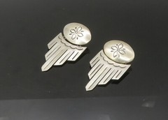 925 Sterling Silver Vintage Shiny Etched Flower Motif Drop Earrings EG10967
