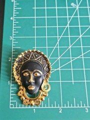 Vintage Gold Tone African Tribal Lady Face Mask Brooch Pin Pendant MCM Costume