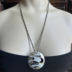VTG J Jonette Pendant Necklace 24 Inch Medallion Gold Silver Open Work Textured