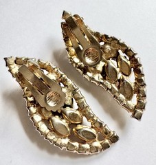 1950s-1960s Vintage Topaz & Aurora Borealis Rhinestone Necklace Earrings Set