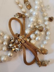 Unsigned Miriam Haskell Vintage 4 Strand Faux Pearl Necklace Gold Mesh Bow Flaws