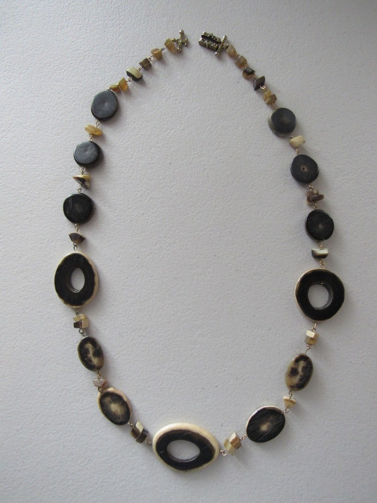Vintage 1960’s Retro Flat Bone or Horn Disc Beaded Necklace 31″