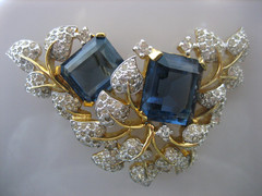 RARE JOMAZ JOSEPH MAZER BLUE & PAVE RHINESTONE LEAF 1950’S BROOCH & EARRINGS SET