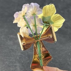 Avon Special Bouquet Corsage Pin Brooch Vintage Mother’s Day Spring Easter 1980