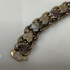Vintage Gold Tone Chunky Heart Link Bracelet Textured Fold Over Clasp Charm 6.75