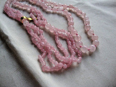 VINTAGE HANDMADE IRREGULAR ROSE QUARTZ 8mm ROSE QUARTZ 29″ ENDLESS BEAD NECKLACE